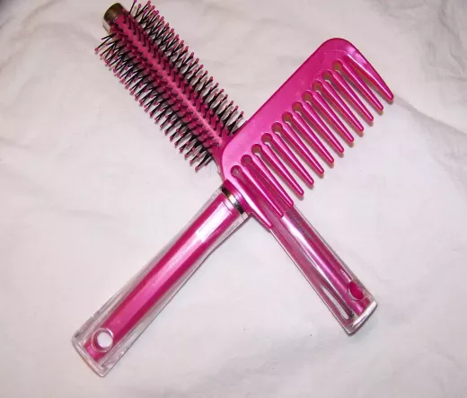 The Best Hairbrushes for Different Hair Types